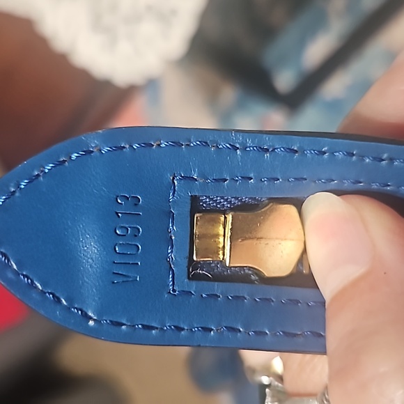 SALE FOR 24 HRS. LOUIS VUITTON EPI, guc - Picture 16 of 17